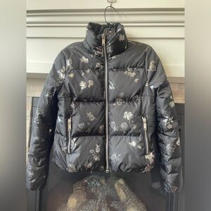 MICHAEL KORS women puffer black, 80% duck down  size S very new Counter models.